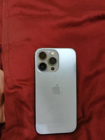 Iphone 13 pro Factory unlocked. . . . Read description