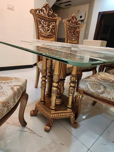 new wooden dinning table