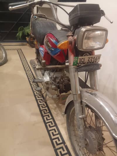 unique Bike for sale  low price contect nbr 03336729894 , 03142983916