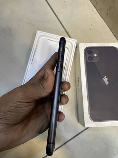 IPHONE 11 128 GB DUAL PYSICAL SIM WITH BOX