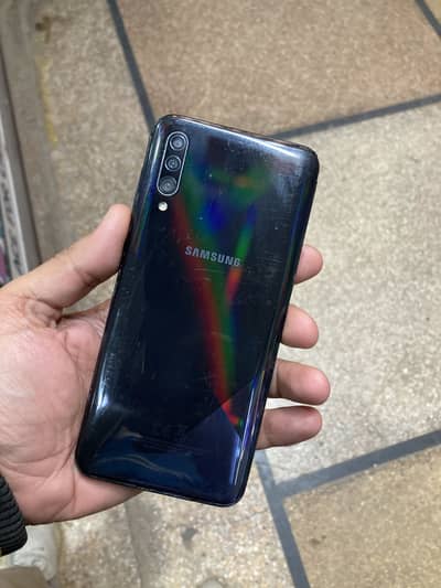 samsung A30s 128Gb read add