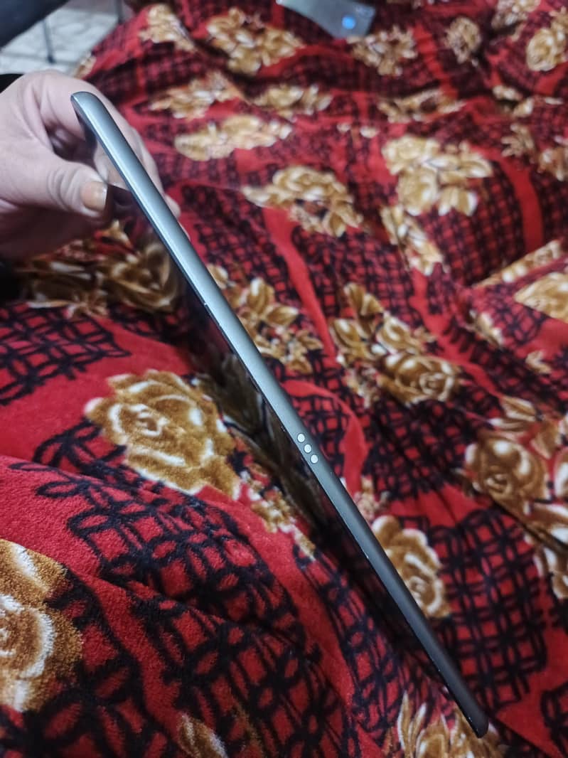 Ipad 7th Generation Genuine 1