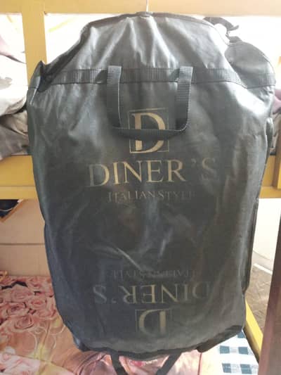 Diners Brand Suit