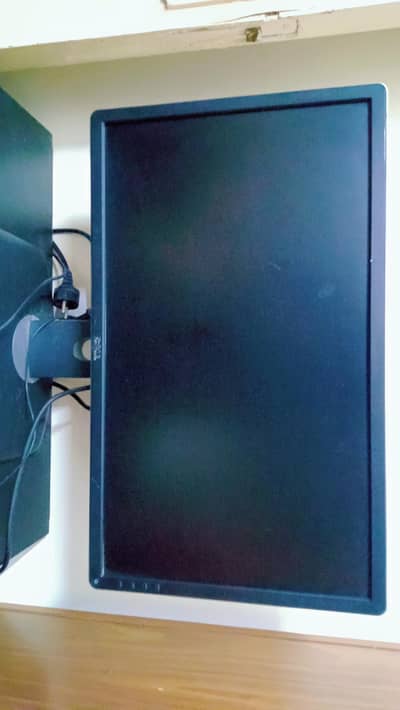 24 inches Dell Monitor for sale