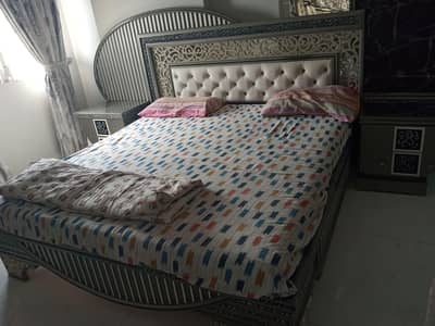Bed set for sale