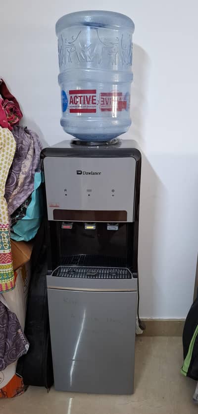Dawlance Water Dispenser (Hot & Cold) with Refrigerator