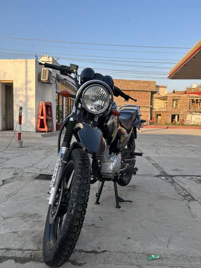 Yamaha YBR 125 2025 latest model