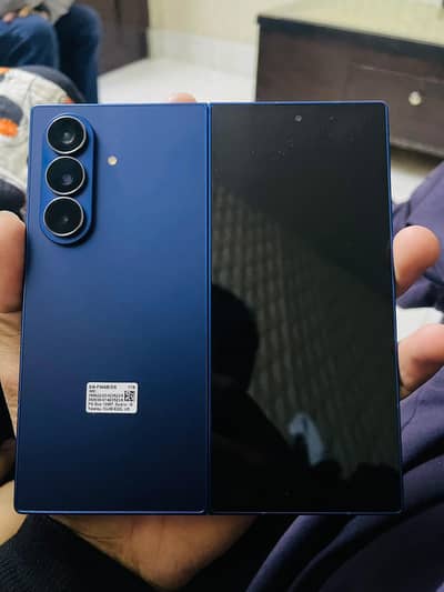 Samsung Galaxy Z Fold | 1TB | Blue | 10/10 Condition