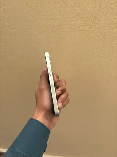 this phone is so cute  for size