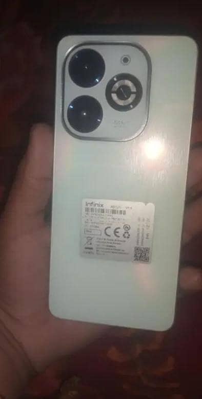 Infinix smart 8 plus 4+4gb ram 64 gb memory