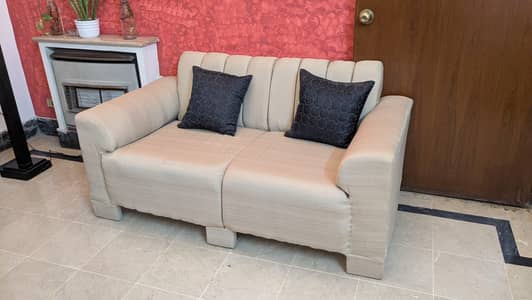 5 Seater Sofa with Cussions