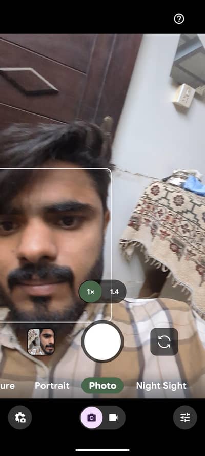 all ok hai daba bhe mojod hai charger nahe hai mobile zabardast hai