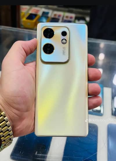 Infinix zero 30 new 10 by 10 condition golden color