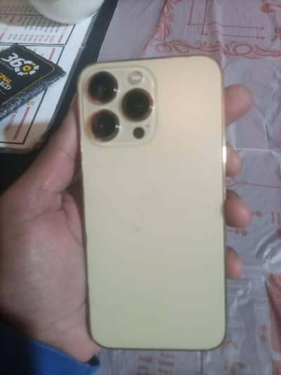 iphone 13 pro display or camera message battery on service Baki all ok