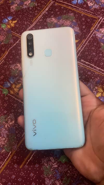 Vivo y19 4gb 128gb
