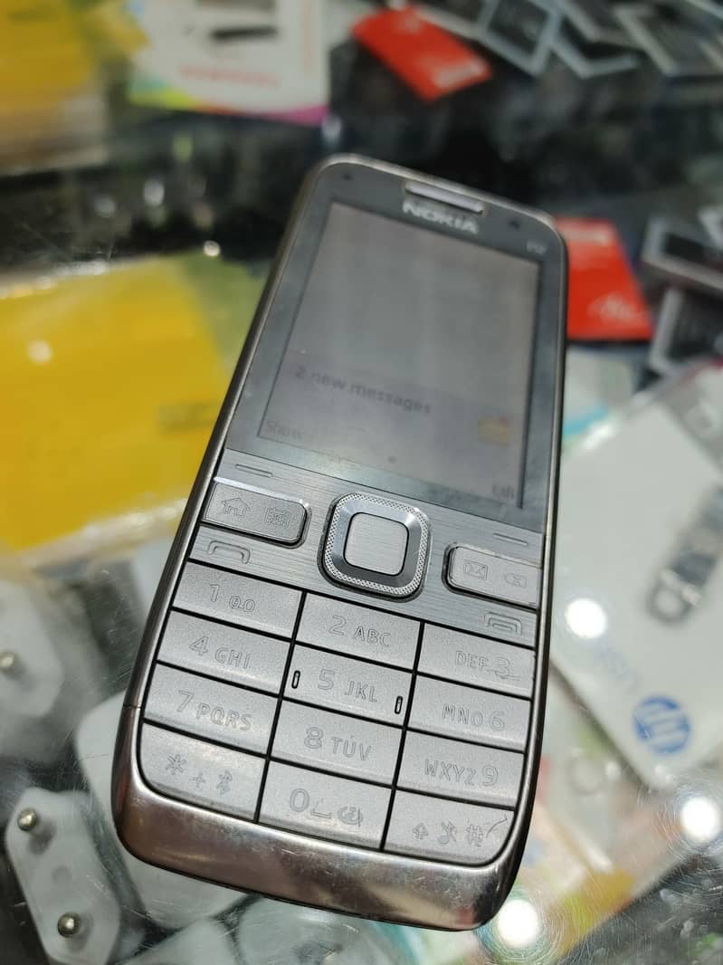Nokia E52 0