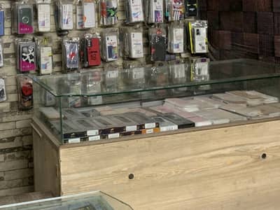 Mobile accessories counter