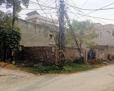 12 Marla Plot Two Side open Corner Facing Park Township 1-C2