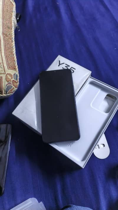 vivo y35 8/128