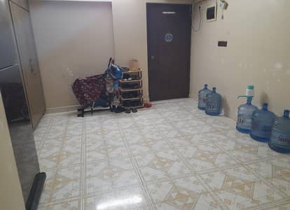 2 Rooms Flat for Sale Aram Bagh, Karachi
