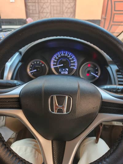 honda city 17/18  model silver clr All ok engine 100%