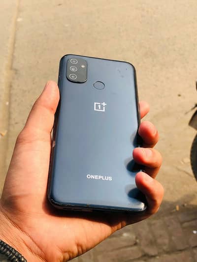 Oneplus N100.        exchnge  iphone Se