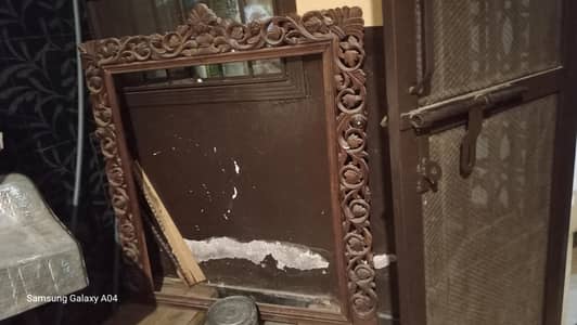 sale bed and site table