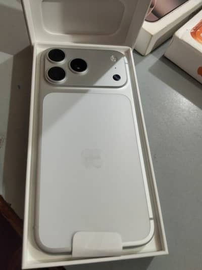 Iphone 17 Pro max 256Gb jv Apple non Active