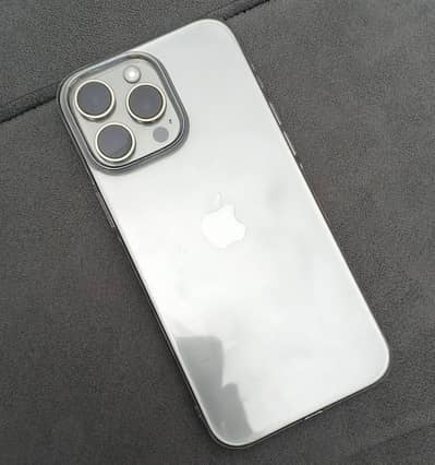 iPhone 16 Pro Max JV