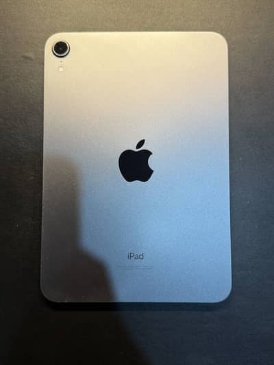 Ipad mini 6 with original (box and cable ) and  free case