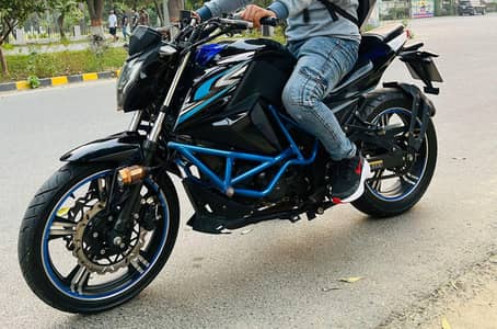 Italian bike 250cc single cylinder 2021 model location lahore