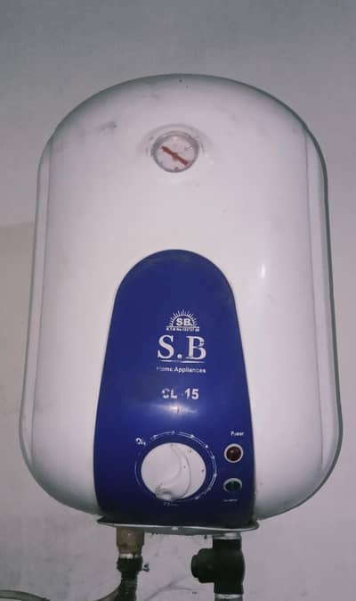 Boss 15 liter Electric geaser at very low price for