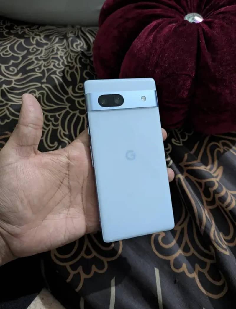 Google pixel 7a 5