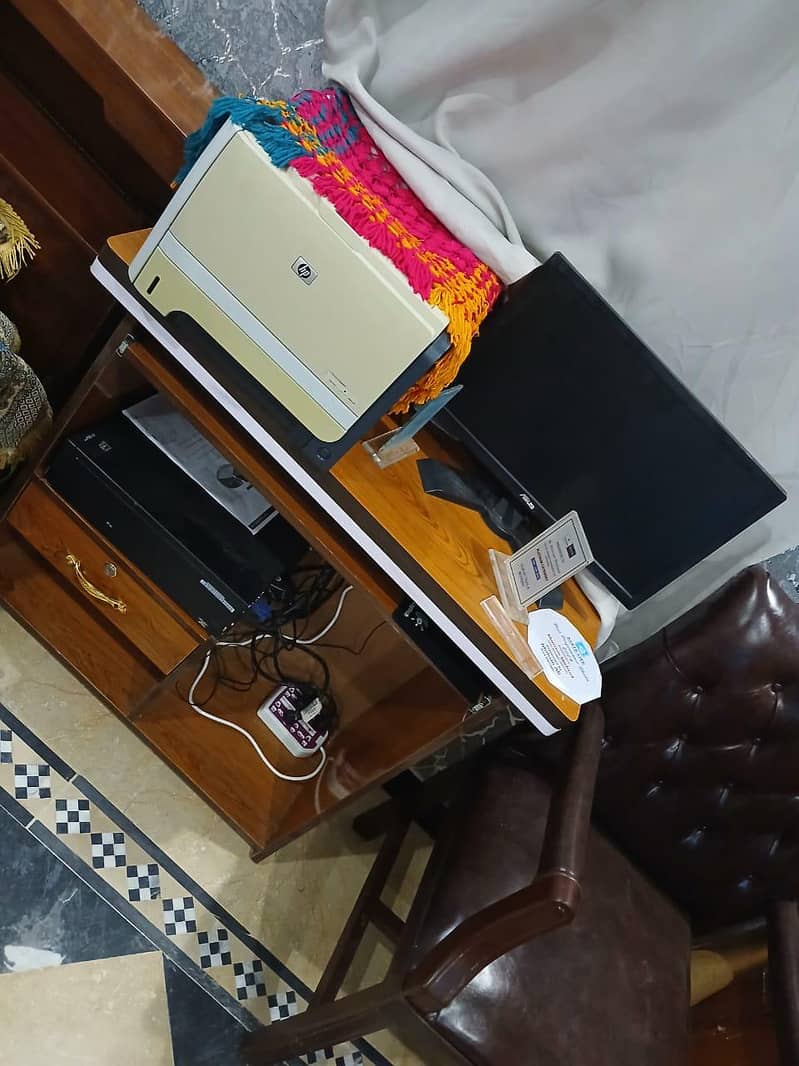 computer, printer, table, chair 0