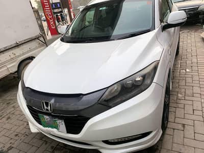 vezel 2016 model 03204819400 call or whatsapp