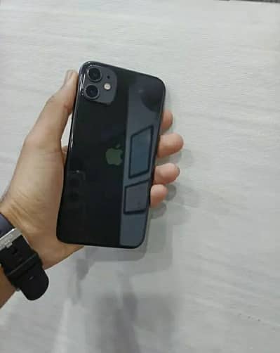 i phone 11   lush condition urgent sale
