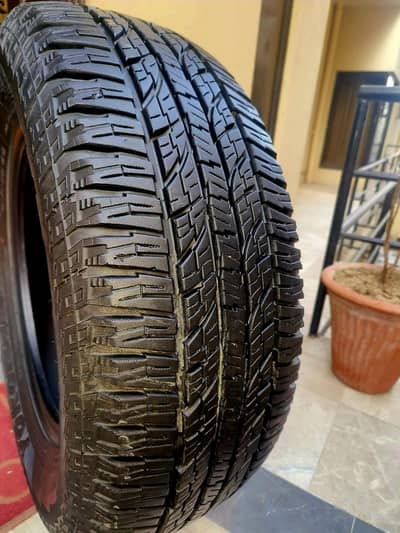 Yokohama Geolander 265/65/R17 Just like New