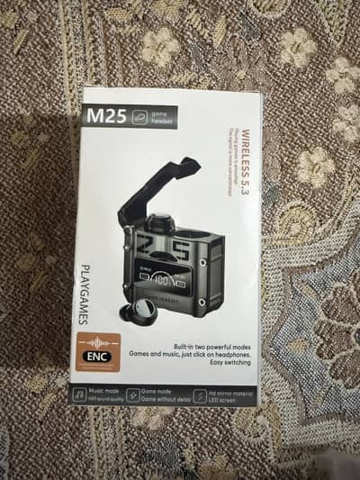 M25 Earbuds New