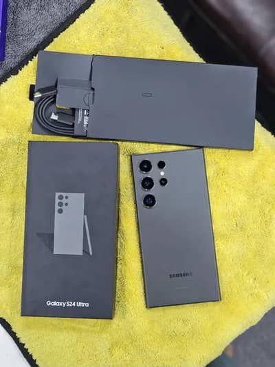 Samsung Galaxy S24 Ultra Just Box open