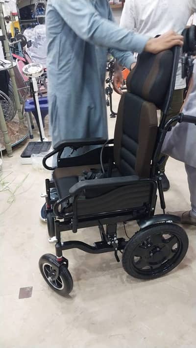 automatic wheel chair, chargeable