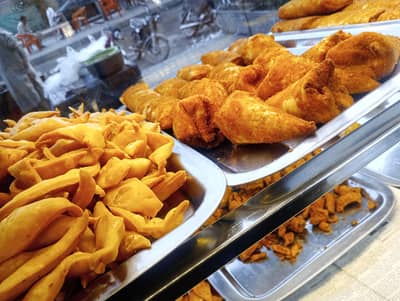 Expert Roll samosay karigar ki zarorat hai