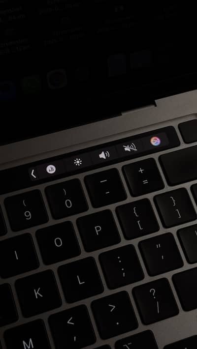 Apple Macbook pro M1 2020 8GB 256SSD