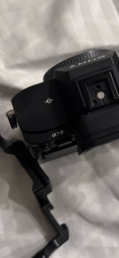 Sony A7 Iv 10/10 Like new
