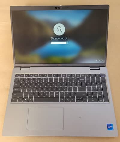 Dell Latitude 5520 i7-11th Gen 10/10 Srachless Fingerprint