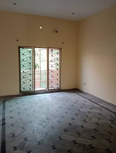 Lower portion for rent at the prime location in saddar officer colony