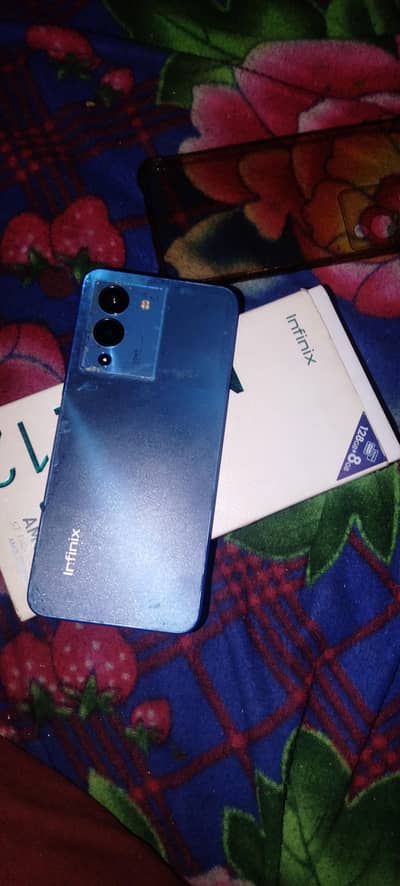 Infinix note 12 8.128 with box