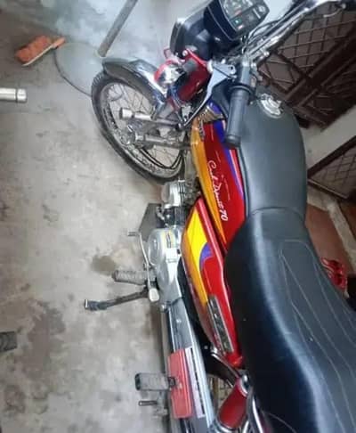 Honda CD 70 cc bike 2005 model hai