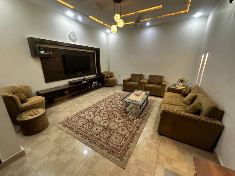 complete sofa set with table, 0