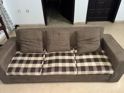 Comfortable 5 Seater Fabric Sofa – Neat & Clean