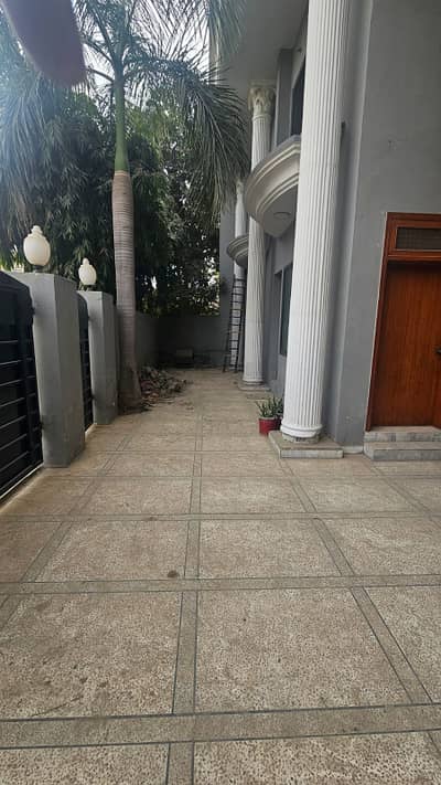 16 Marla House For Rent